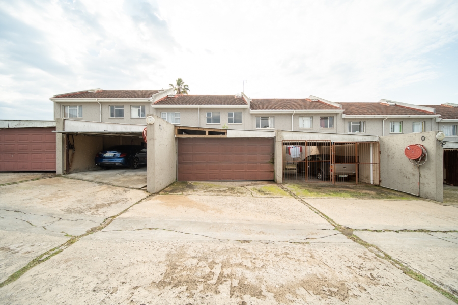 3 Bedroom Property for Sale in Amalinda Eastern Cape